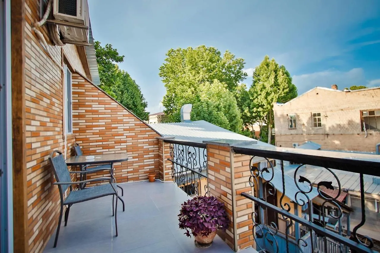 Leonidze 14 Apartments Tbilisi Georgia
